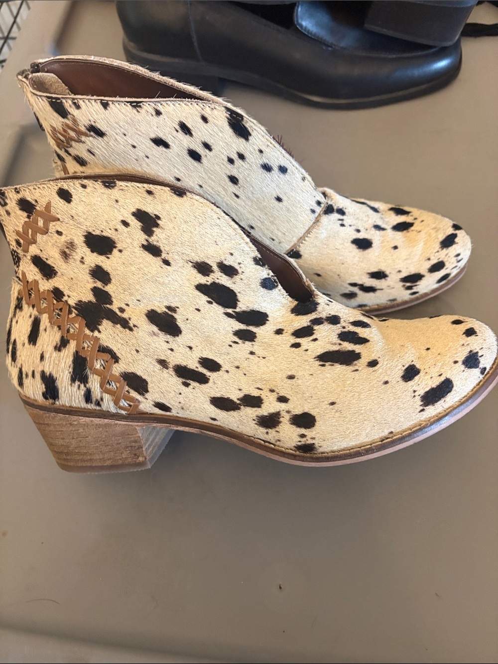 naughty monkey Cow Print Ankle Booties - Black & Cream